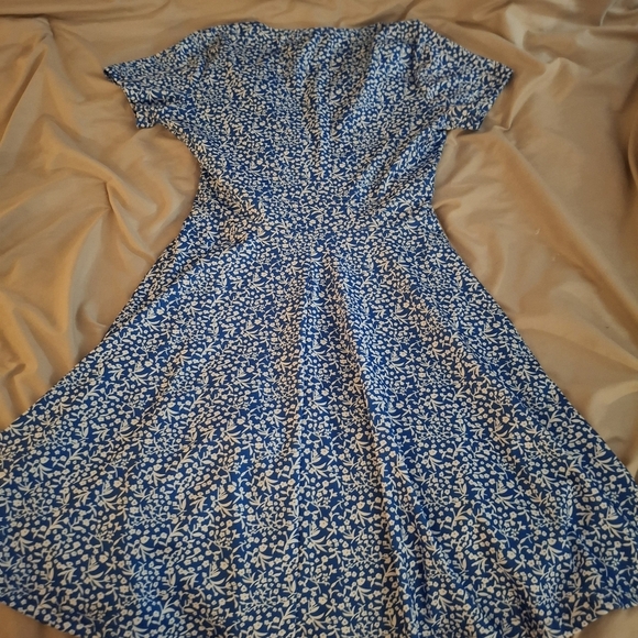 MS Basic Women's Floral Blue Fit and Flare Wrap Midi Dress - Picture 5 of 5